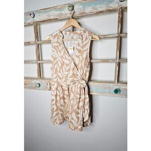 NWT Linen Blend Taupe Leaf Design Ladies short romper Size Small